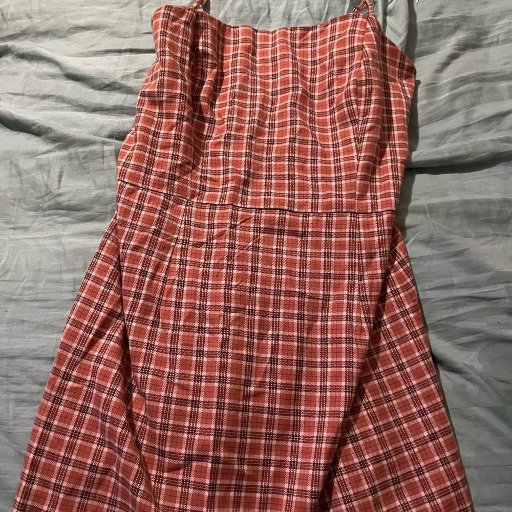 mid length, spaghetti strap pencil skirt worn once